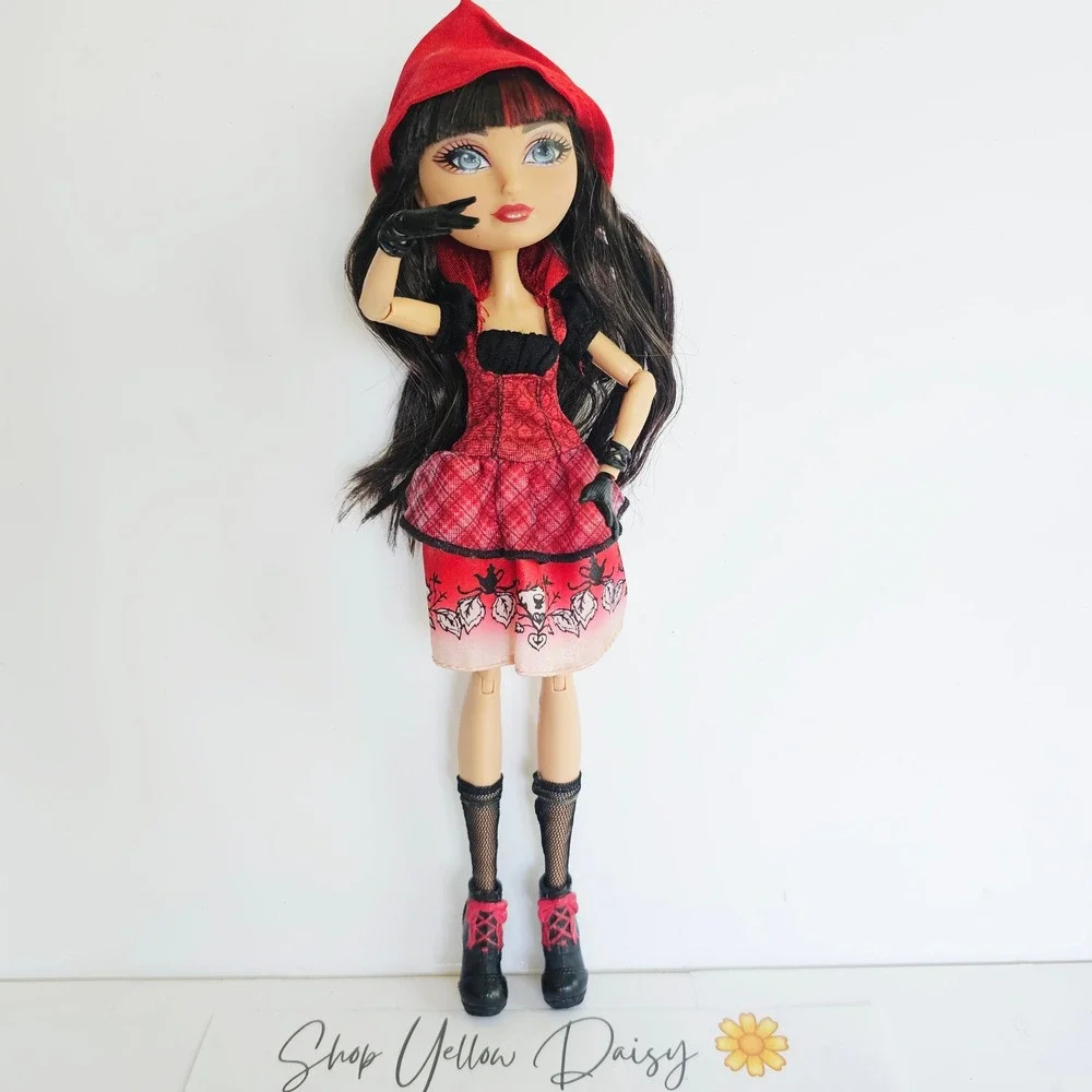 2013 Ever After High Cerise Hood Doll Red Hooded Outfit Fairytale Core Mattel